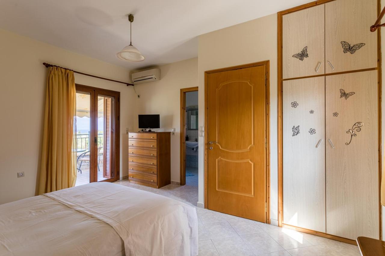 Chioureas Apartments Levktron Екстер'єр фото
